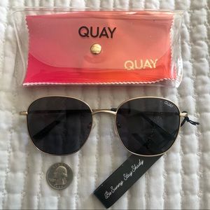 Quay NWT Jezabell Sunglasses